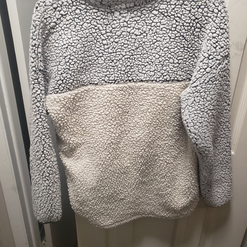 Sweater - Picture 2 of 3
